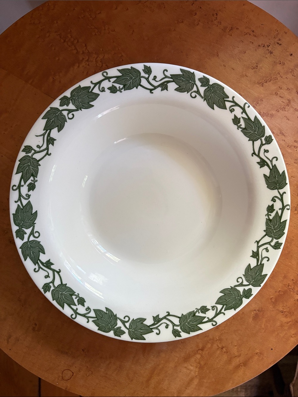 Royal China 10’ English Ivy Serving Bowl Vintage
